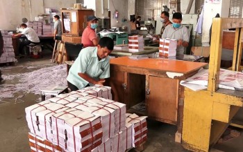 कर्णालीमा पाठ्यपुस्तक पुग्यो 